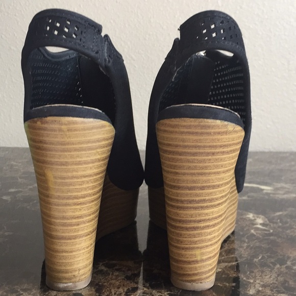 Wedges - Picture 2 of 5